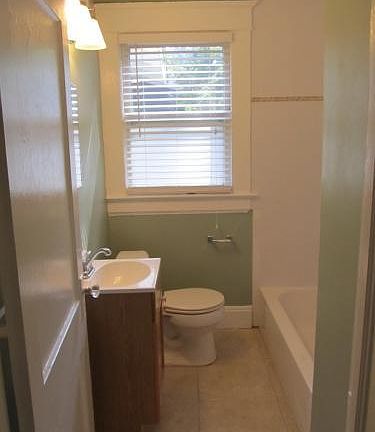 3rd image of 2772 Herschel St