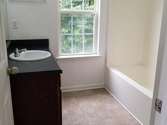 Master bath with window