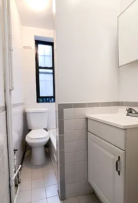 Rented by City Connections Realty | media 15