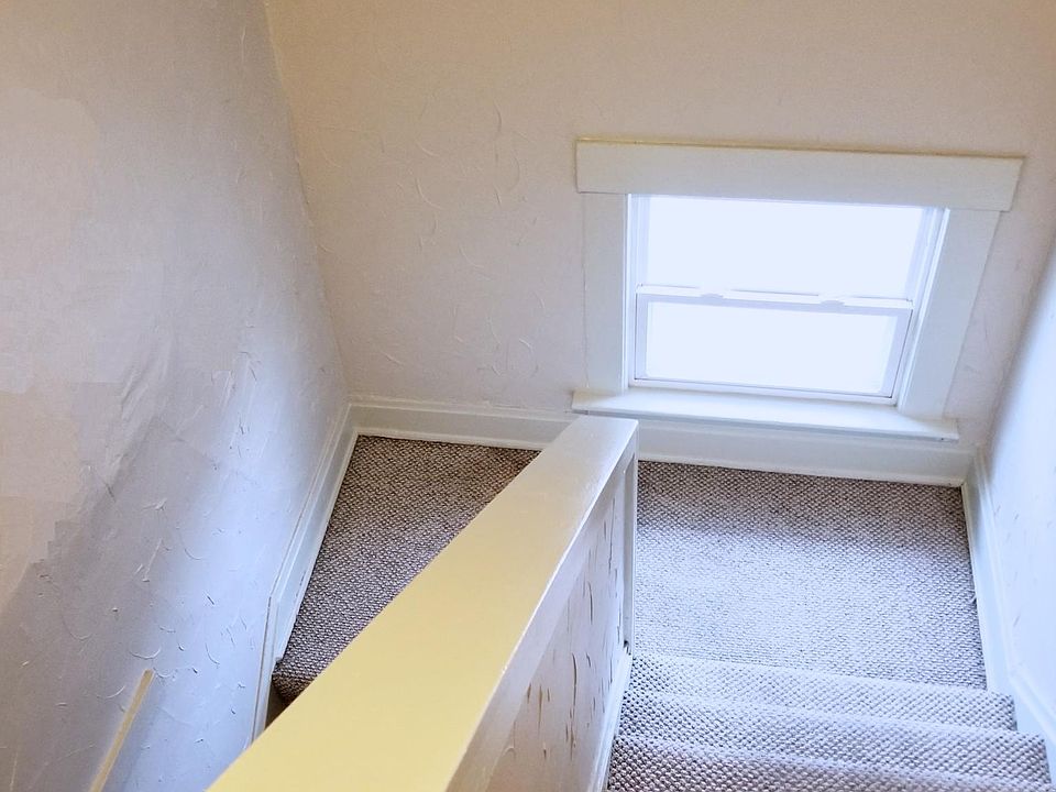 1496 1/2 Stairs