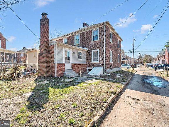 2nd image of 3012 N Merrimac Rd