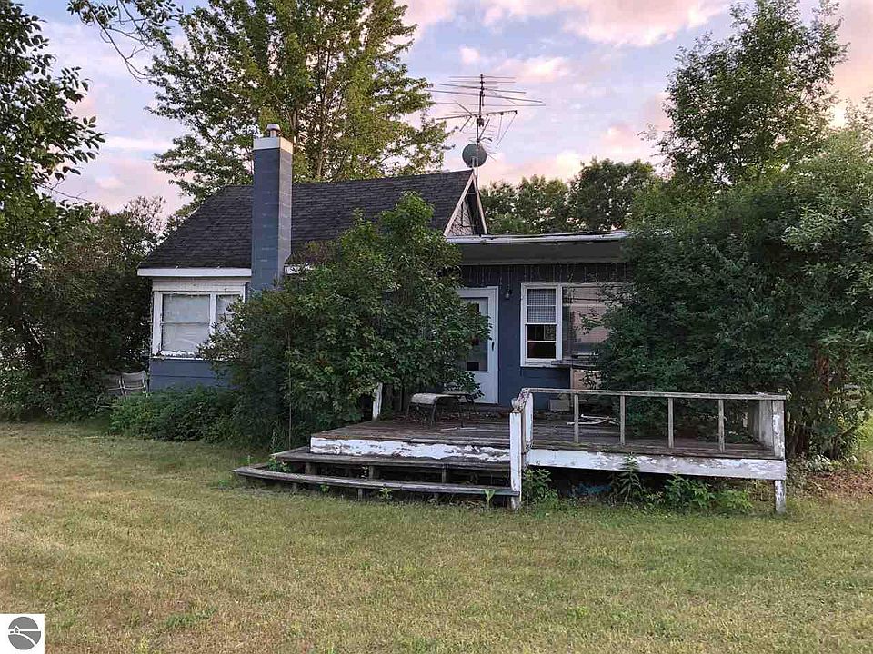 1st image of 5739 Lake Shore Dr