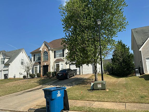 3rd image of 495 Creekview Blvd