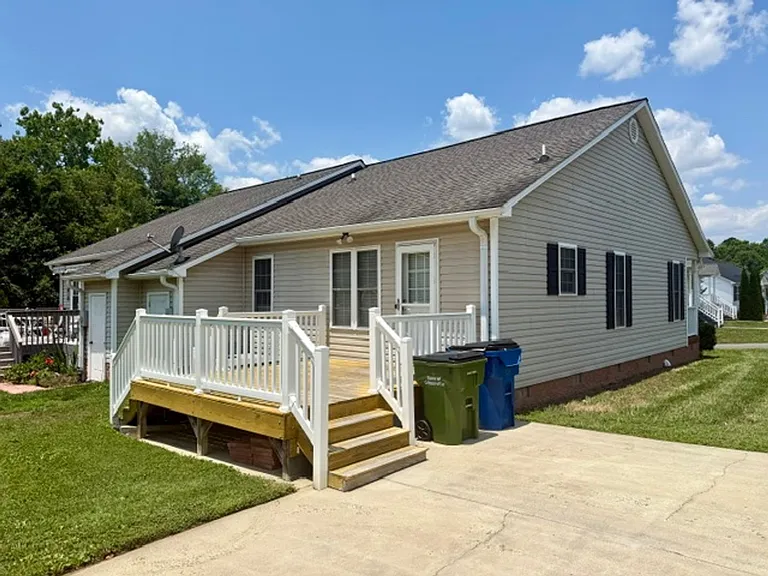 625 Apple St — Photo 21