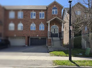 69 Gail Parks Cres, Newmarket, ON L3X 3B9