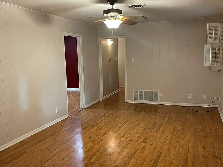 3706 Lancelot Ln — Photo 3
