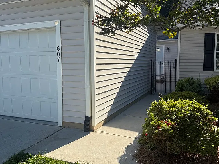 607 Westpark Ct — Photo 1