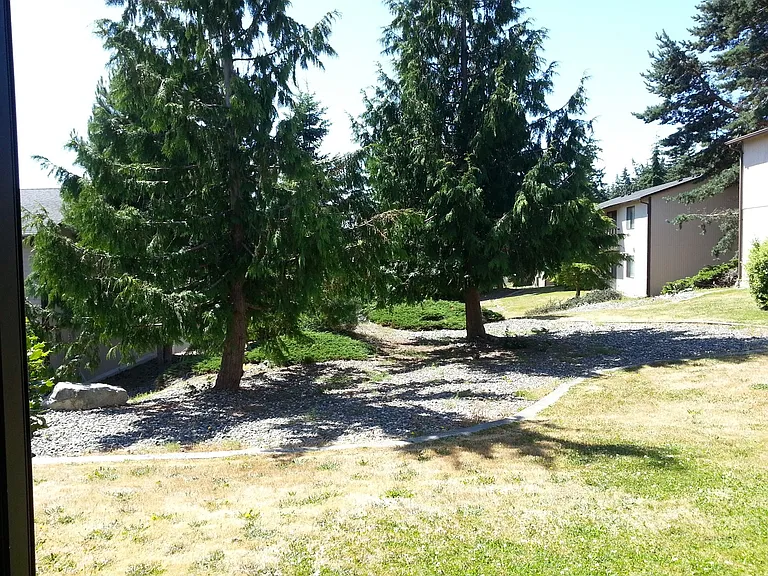690 NW Atalanta Way #L — Photo 1