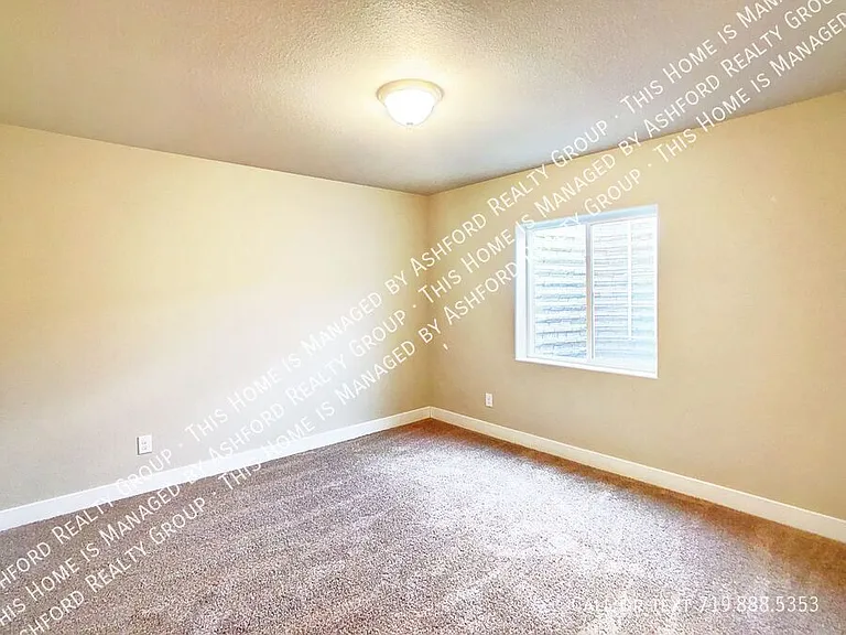 10111 Jaggar Way — Photo 11