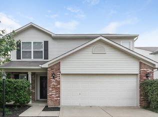 1832 Long Lake Dr, Greenwood, IN 46143