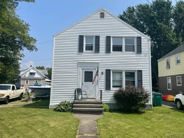 83 Folger St, Buffalo, NY 14220