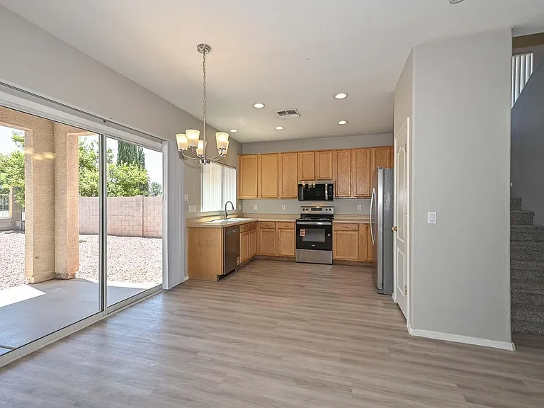 223 S 119th Dr — Photo 12