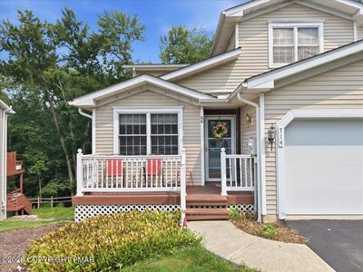 714 Garnet Ln, East Stroudsburg, PA, 18301