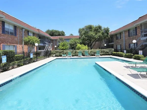 2250 Bering Dr, Houston, TX