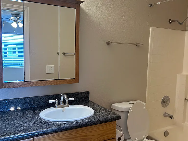 1288 Holly Ave — Photo 17
