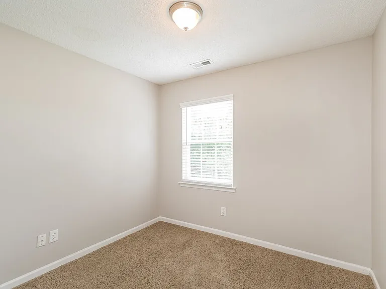 15239 Pangborn Pl — Photo 13