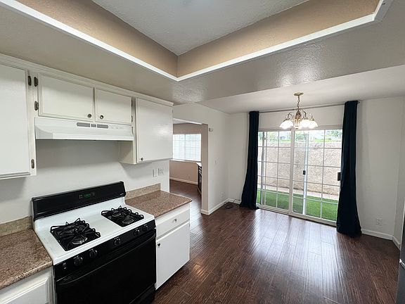 5th image of 16982 Lynn Ln #B