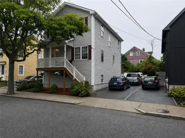 29 Grant St, Providence, RI 02909