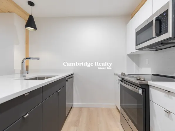 11 Lenox St, Boston, MA