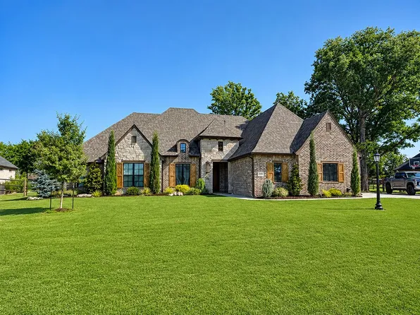 19149 E White Willow Pass, Owasso, OK 74055