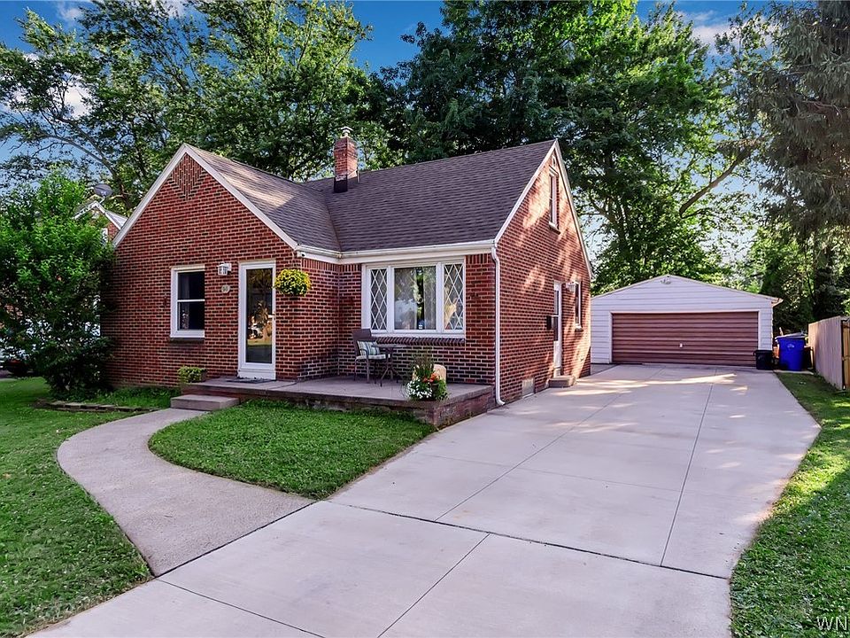 1st image of 94 Creekward Dr