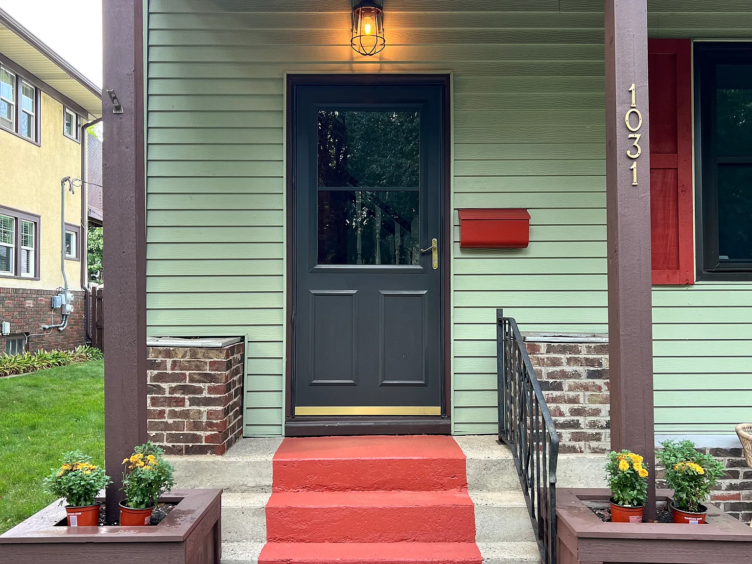 3 bed, 2014 sqft, $3,045 — Photo 2