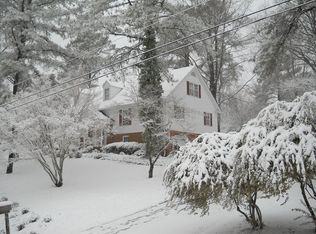 7317 Harbor Hills Dr, Hayes, VA 23072