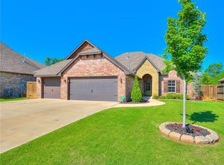 14001 Savannah River Way, Yukon, OK 73099