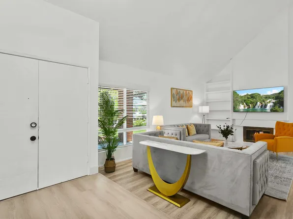 24282 Sunnybrook Cir, Lake Forest, CA 92630