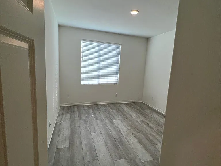9413 Venetian Way — Photo 14