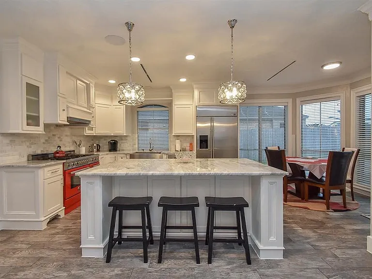 4526 Lakeside Meadow Dr — Photo 13