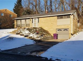 5028 Bahama Dr, Pittsburgh, PA 15239