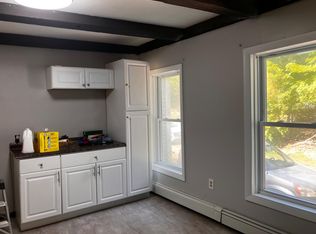 13 East Rd APT 4, Weare, NH 03281