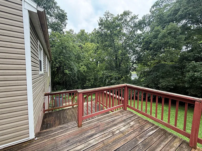 2601 Gaston Ave — Photo 14