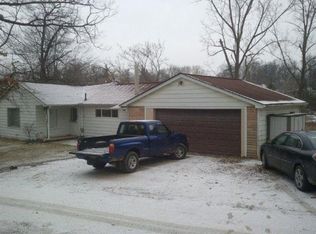 493 Oak Grove Dr, Lake Orion, MI 48362