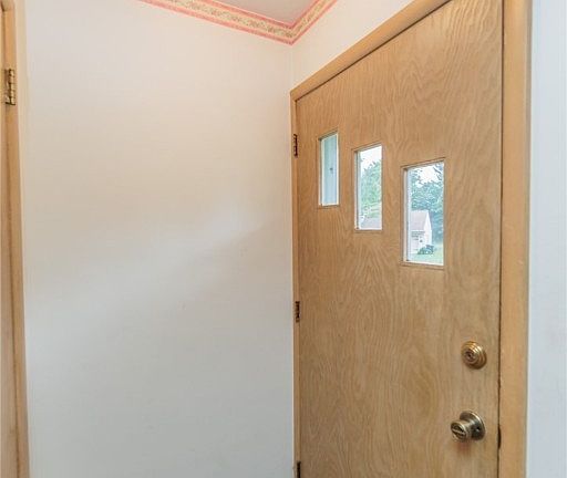 2nd image of 24001 Glenhill Dr