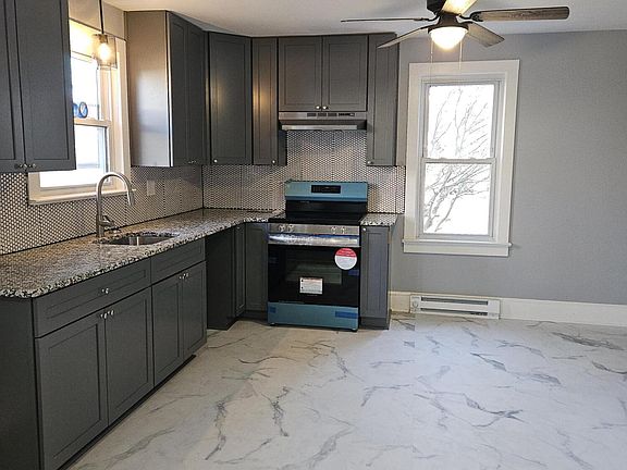 5th image of 130 E Water St