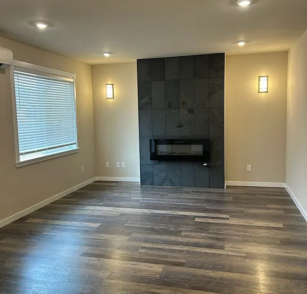 10227 Lexington Ave SW — Photo 4