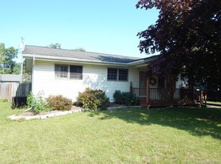 1639 Pennsylvania Ave, Marysville, MI 48040