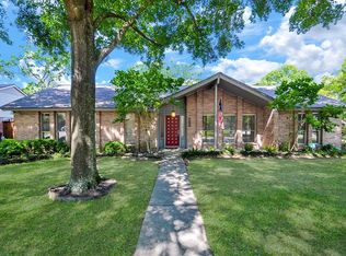 1435 Oak Stream Dr, Houston, TX 77043