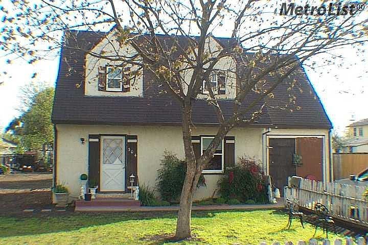 1st image of 304 S Olive Ave