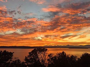 10260 47th Ave SW, Seattle, WA 98146