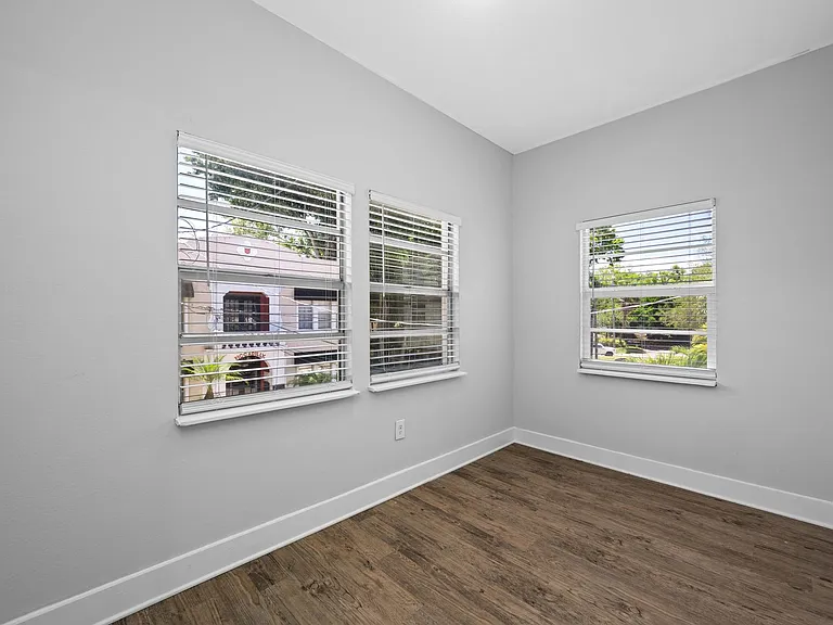 1403 S Bay Villa Pl — Photo 30