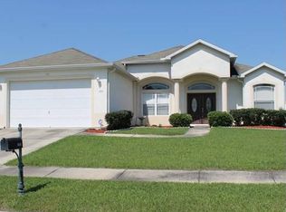 1631 Canoe Dr, Lutz, FL 33559