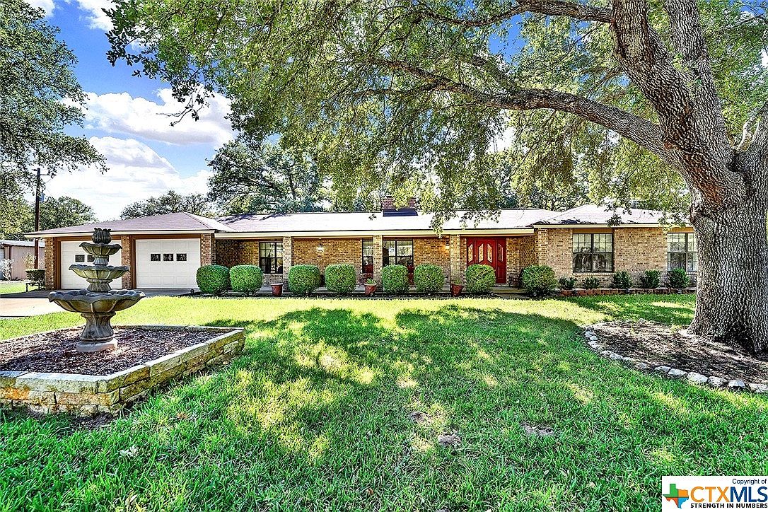 1983 Bentwood Dr, Floresville, TX 78114 Zillow