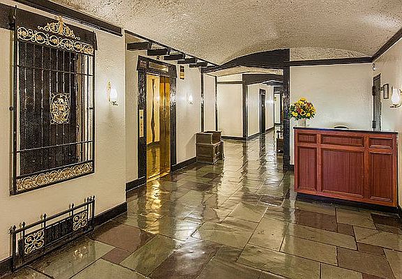 3rd image of 405 E 54th St APT 7M