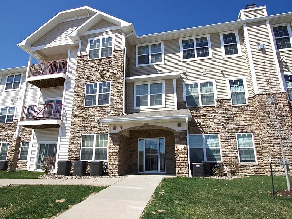 1st image of 1331 SE University Ave Unit 201
