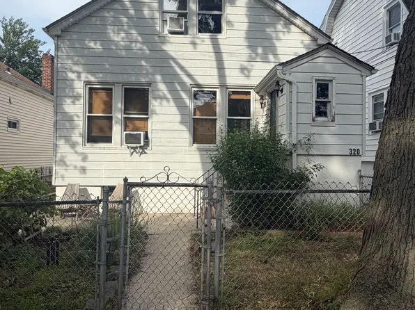(undisclosed Address), Bronx, NY 10465