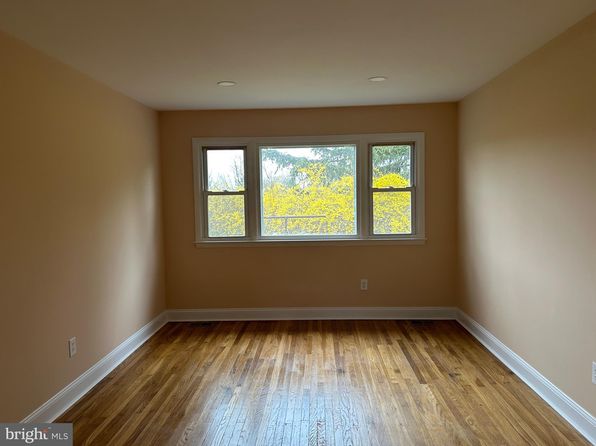 95 Cloverly Dr, Richboro, PA 18954