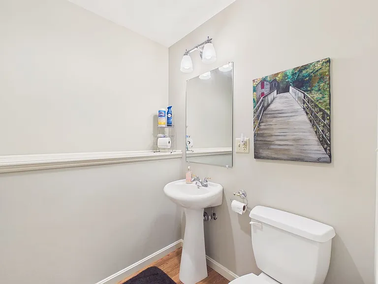 413 Waverly Rd — Photo 18